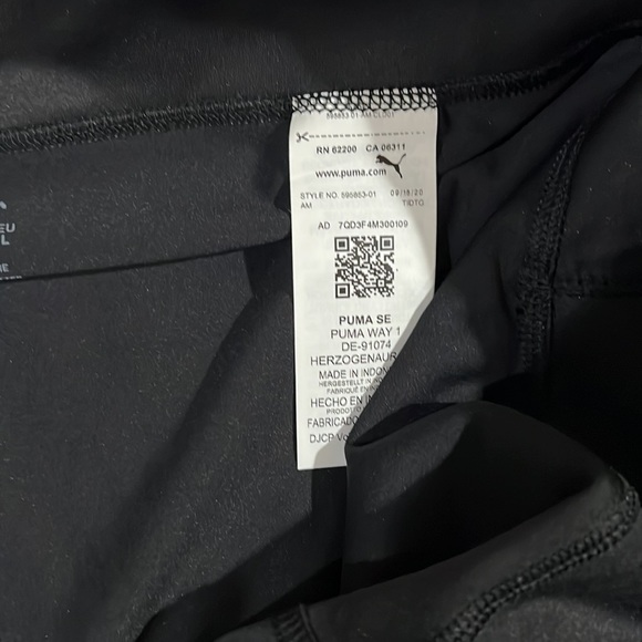 Puma black skort L new with silicon short grippers - Picture 3 of 6